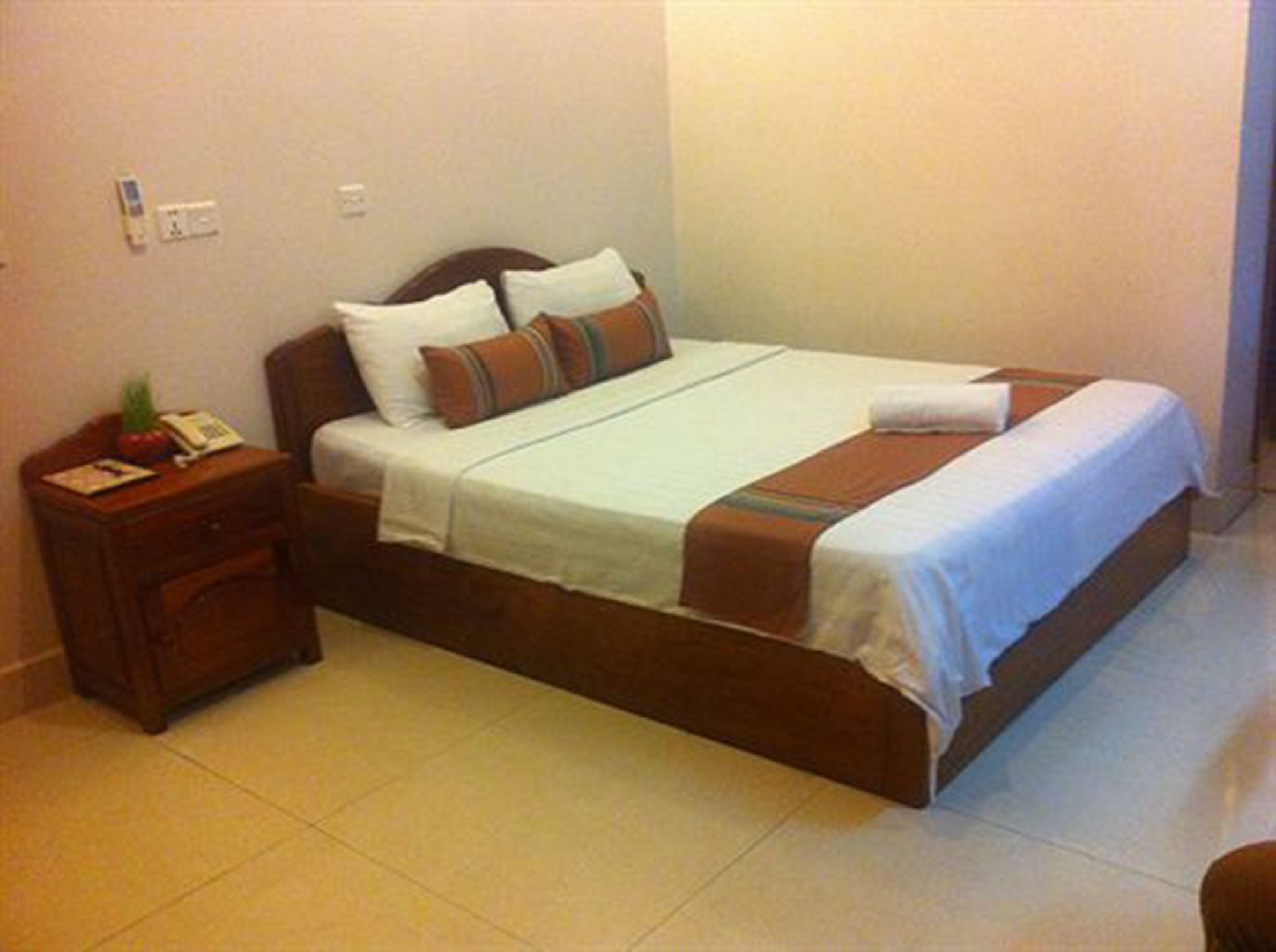 White Beach Hotel 西哈努克 外观 照片
